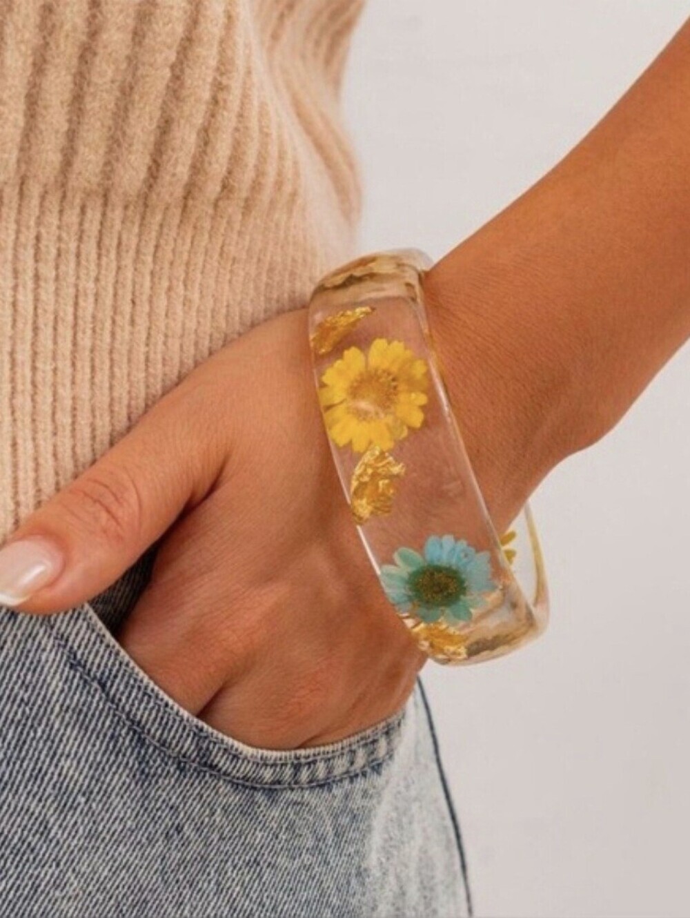 Bracelet Floral Resin Bangle Bracelet - Yellow Blue White